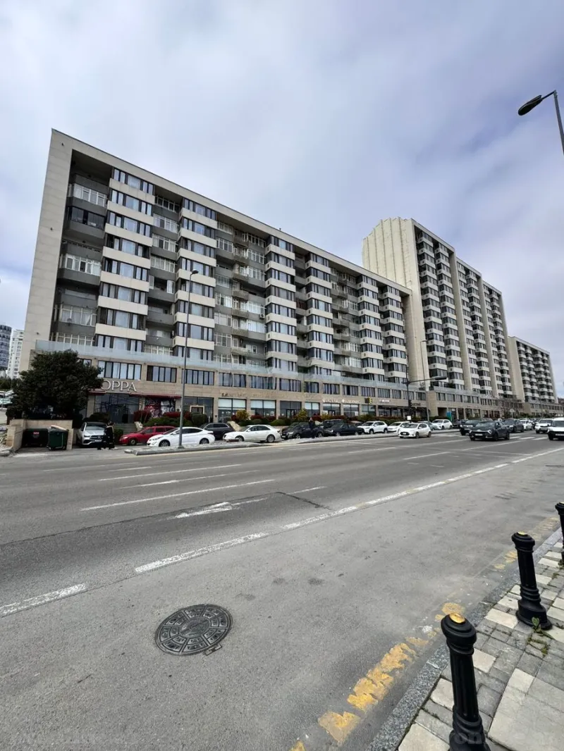 3 otaqlı Mənzil 135 m² Yasamal Satılır