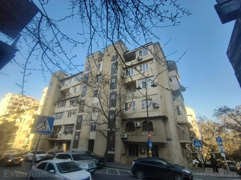 Satılır 2 otaqlı Mənzil Köhnə tikili 57.6 m² İçərişəhər m. - şəkil 3