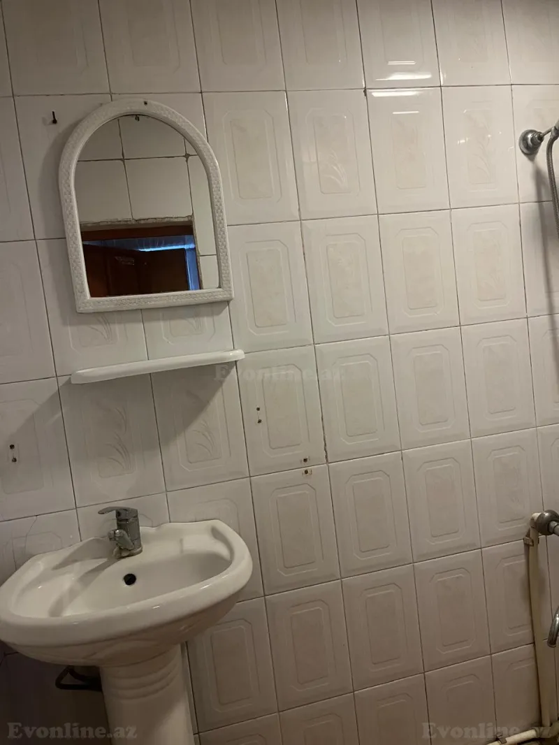 Kirayə verilir 1 otaqlı Həyət evi 30 m² Nəsimi m. - şəkil 3