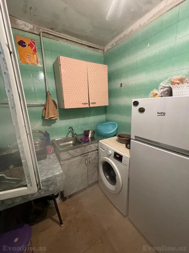 Satılır 3 otaqlı Mənzil Köhnə tikili 70 m² İnşaatçılar m. - şəkil 8