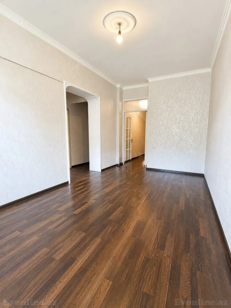 3 otaqlı Mənzil 75 m² Memar Əcəmi m. Satılır