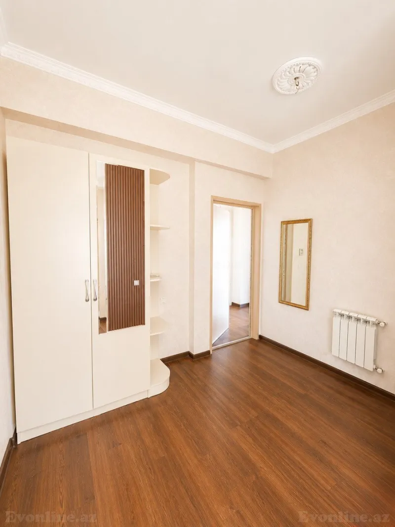 Satılır 3 otaqlı Mənzil Yeni tikili 75 m² Memar Əcəmi m. - şəkil 5