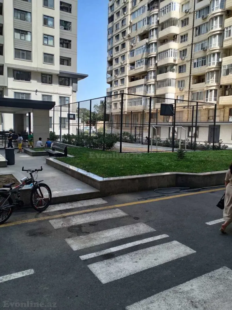 2 otaqlı Mənzil 63 m² 8 Noyabr m. Kirayə verilir