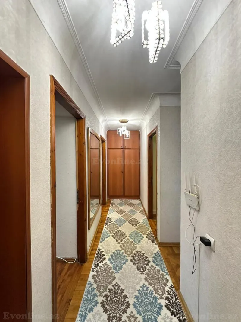 Satılır 3 otaqlı Mənzil Köhnə tikili 70 m² Gənclik m. - şəkil 14