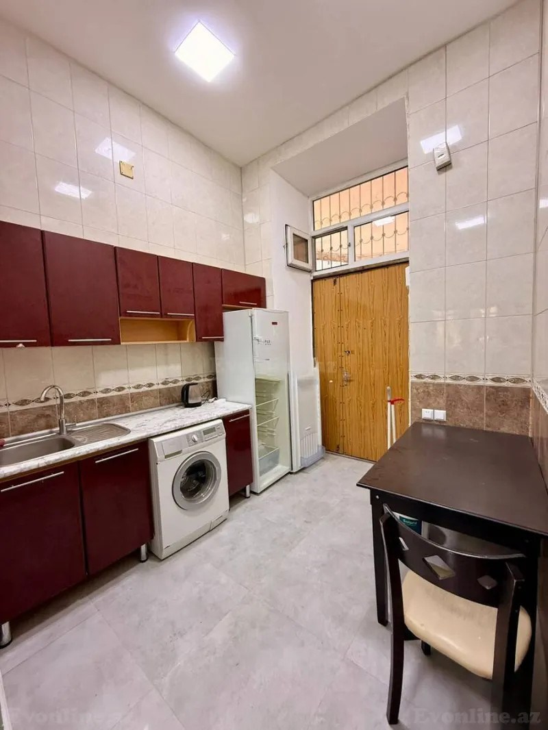 Kirayə verilir 1 otaqlı Mənzil Köhnə tikili 45 m² 28 May m. - şəkil 4