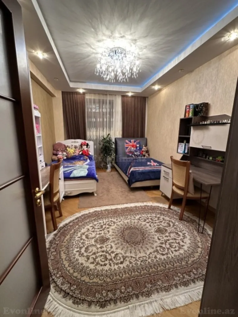 Satılır 3 otaqlı Mənzil Yeni tikili 162 m² Nəriman Nərimanov m. - şəkil 5