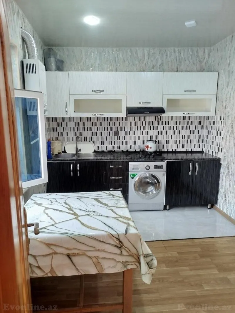 Kirayə verilir 3 otaqlı Həyət evi 100 m² Elmlər Akademiyası m.