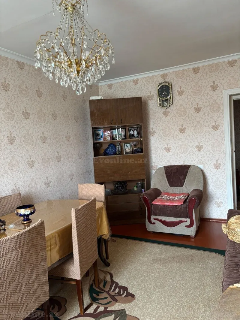 Satılır 5 otaqlı Mənzil Köhnə tikili 120 m² Oğuz - şəkil 3