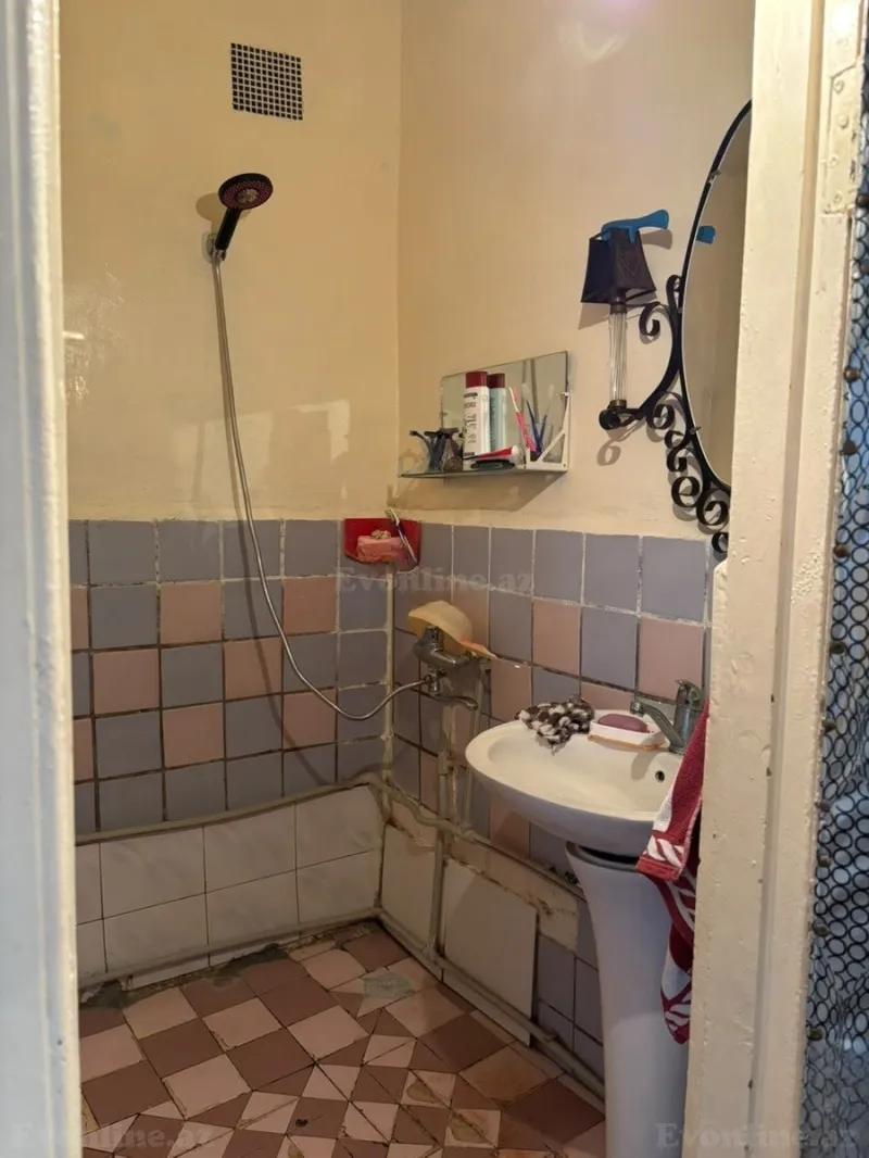 Satılır 5 otaqlı Mənzil Köhnə tikili 120 m² Oğuz - şəkil 8