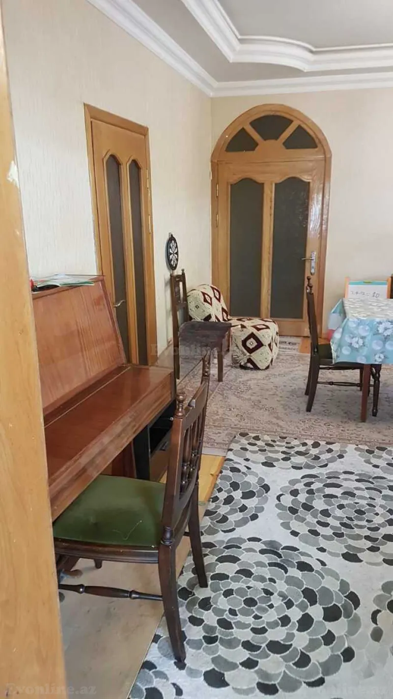 Kirayə verilir 5 otaqlı Həyət evi 200 m² Əhmədli m. - şəkil 2