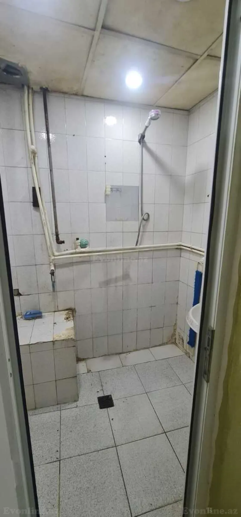 Kirayə verilir 3 otaqlı Mənzil Köhnə tikili 80 m² Neftçilər m. - şəkil 4