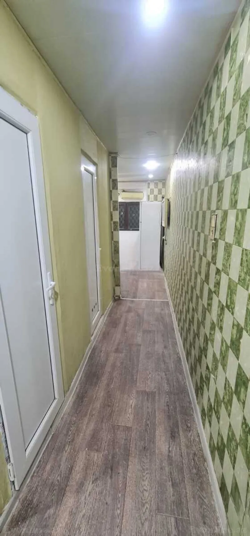 Kirayə verilir 3 otaqlı Mənzil Köhnə tikili 80 m² Neftçilər m. - şəkil 6