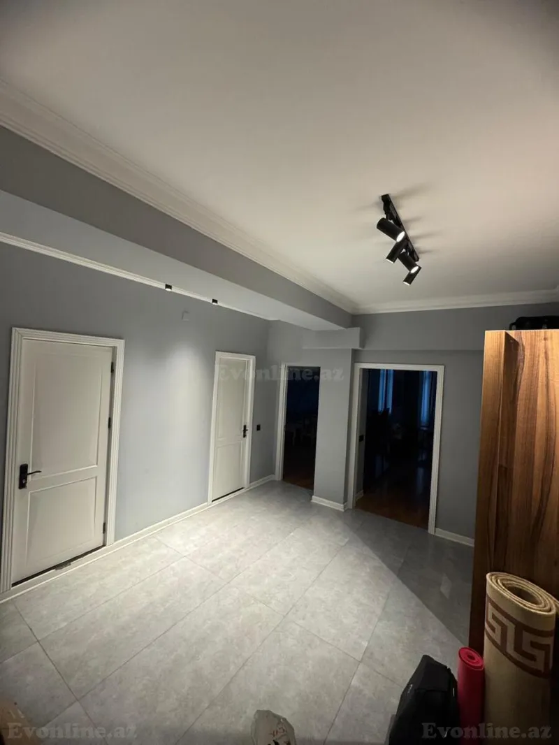 Satılır 3 otaqlı Mənzil Yeni tikili 105 m² Neftçilər m. - şəkil 9