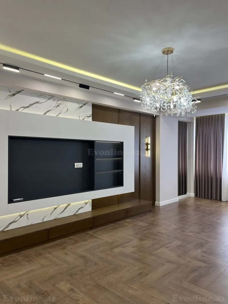 Satılır 4 otaqlı Mənzil Yeni tikili 190 m² Qara Qarayev m. - şəkil 2