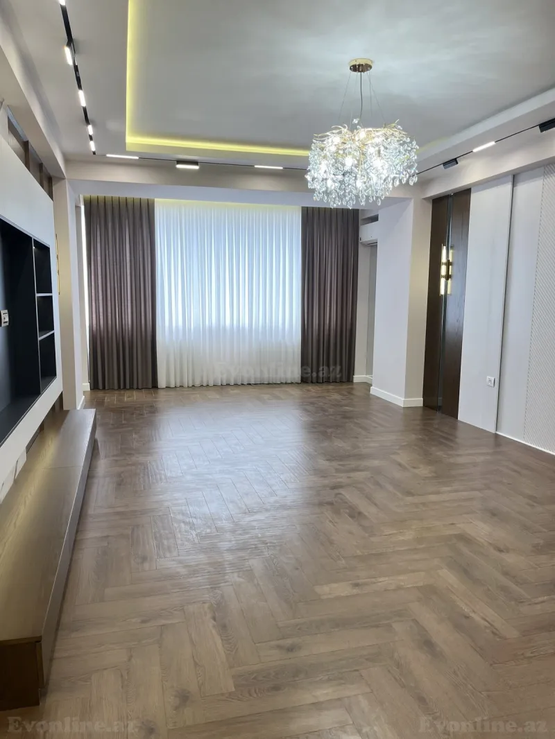 Satılır 4 otaqlı Mənzil Yeni tikili 190 m² Qara Qarayev m. - şəkil 3