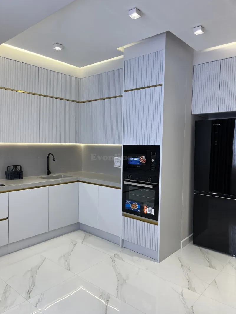 Satılır 4 otaqlı Mənzil Yeni tikili 190 m² Qara Qarayev m. - şəkil 8