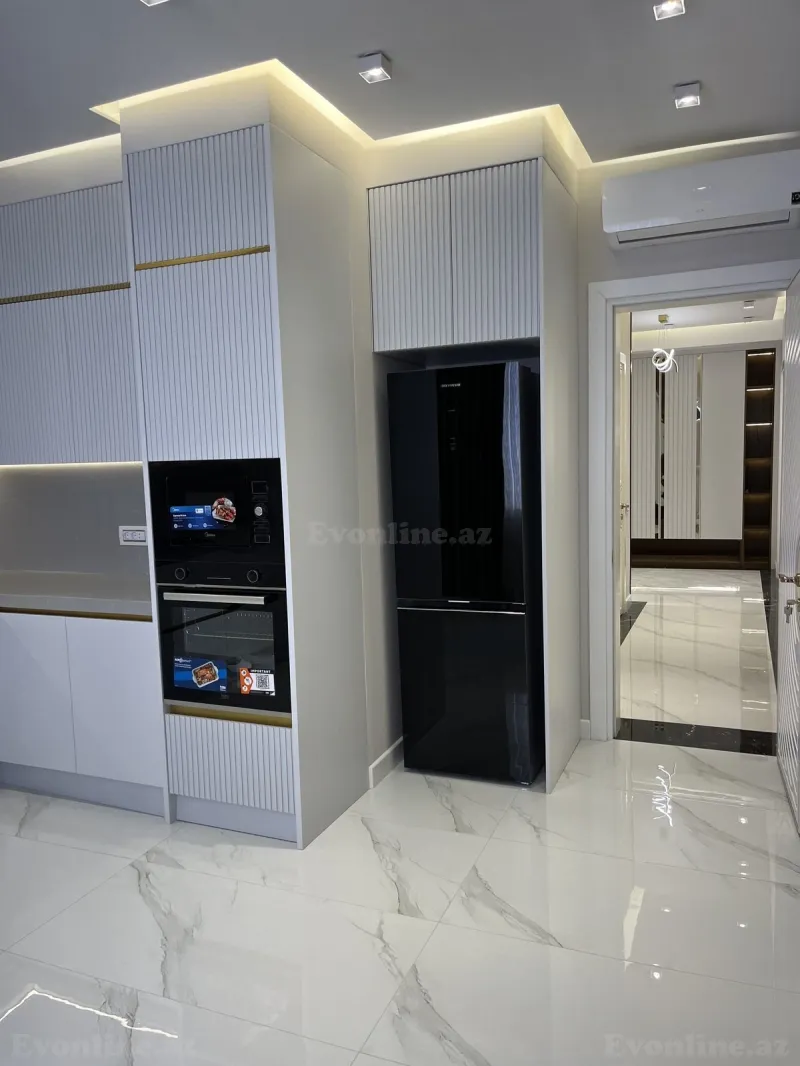 Satılır 4 otaqlı Mənzil Yeni tikili 190 m² Qara Qarayev m. - şəkil 9