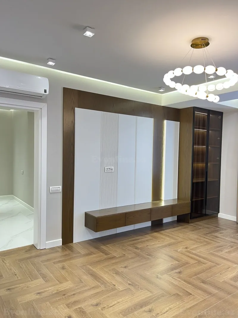 Satılır 4 otaqlı Mənzil Yeni tikili 190 m² Qara Qarayev m. - şəkil 15