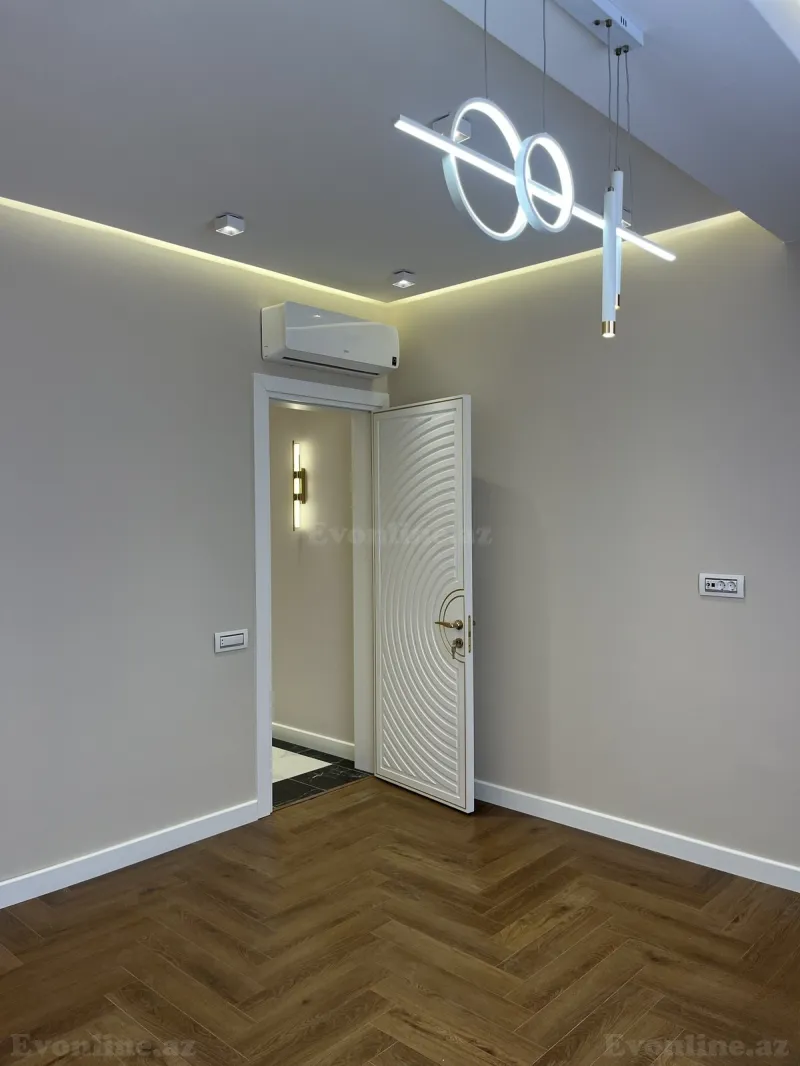 Satılır 4 otaqlı Mənzil Yeni tikili 190 m² Qara Qarayev m. - şəkil 20