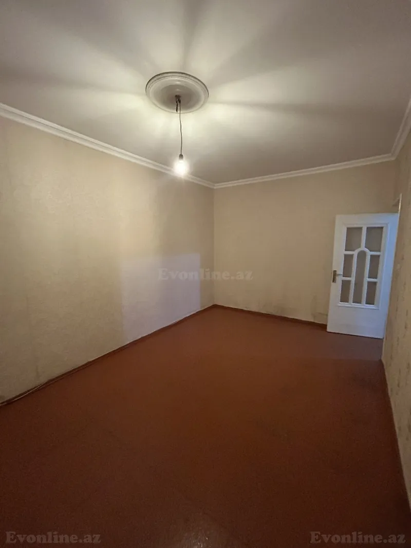 Satılır 3 otaqlı Mənzil Köhnə tikili 69 m² Massiv V - şəkil 2
