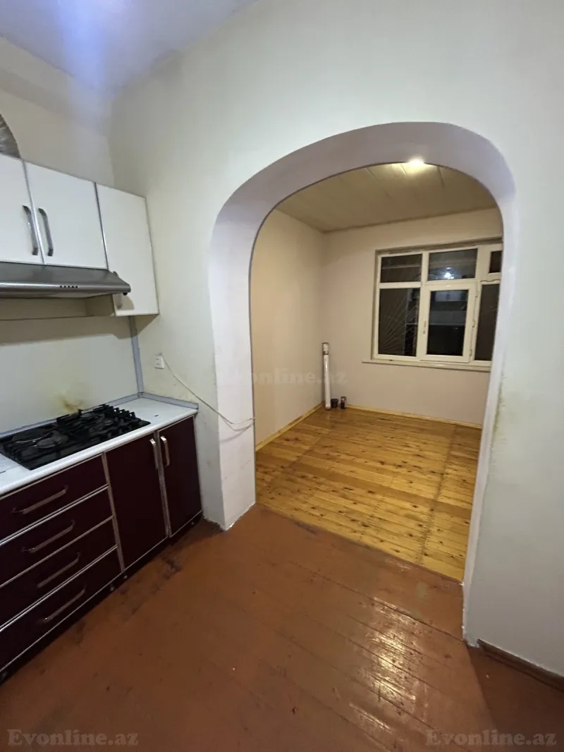 Satılır 3 otaqlı Mənzil Köhnə tikili 69 m² Massiv V - şəkil 6