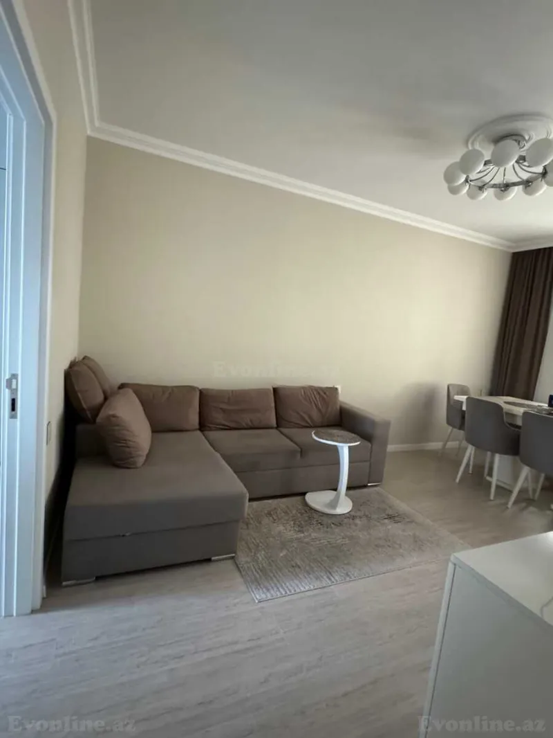 Satılır 3 otaqlı Mənzil Köhnə tikili 81 m² Memar Əcəmi m. - şəkil 3