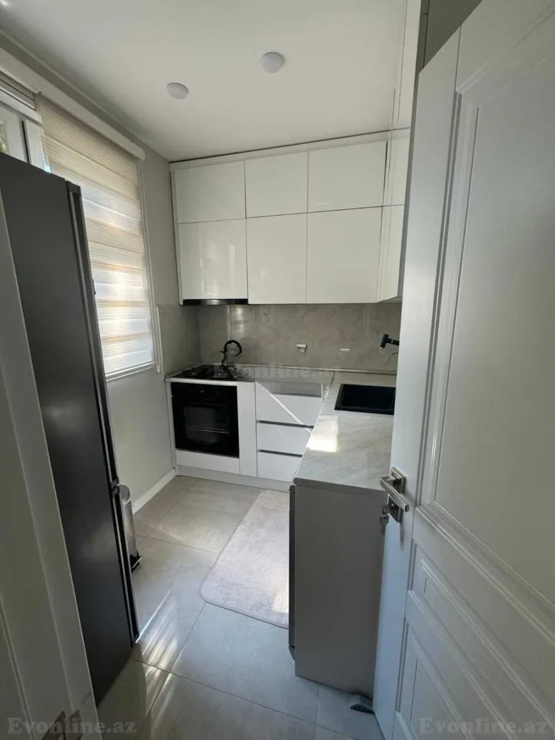 Satılır 3 otaqlı Mənzil Köhnə tikili 81 m² Memar Əcəmi m. - şəkil 9
