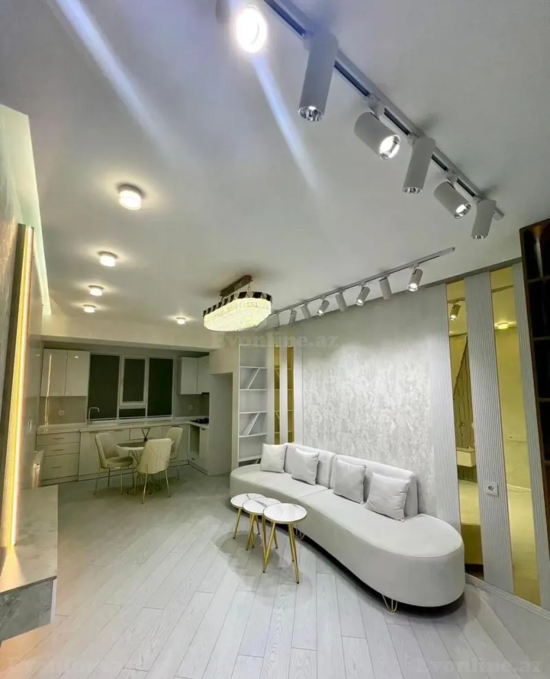 Satılır 3 otaqlı Mənzil Köhnə tikili 79 m² 20 Yanvar m. - şəkil 2
