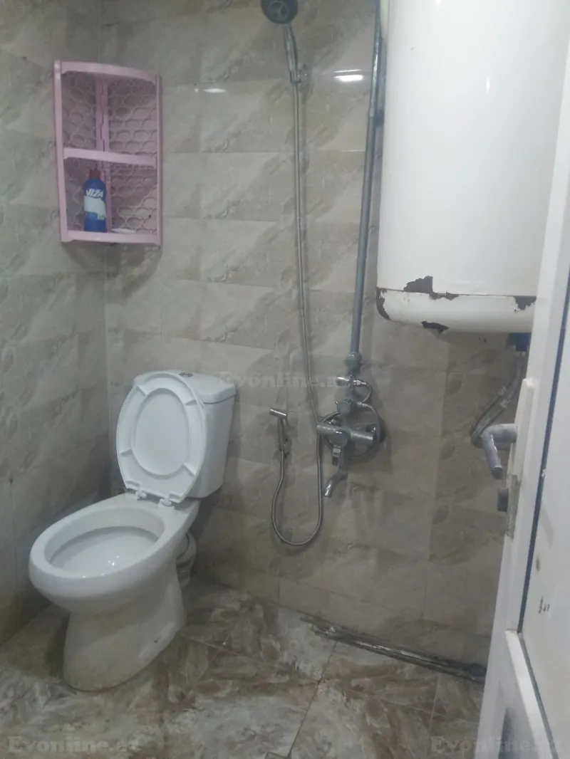 Kirayə verilir 2 otaqlı Həyət evi 40 m² M.Ə.Rəsulzadə - şəkil 6