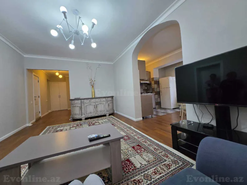 Kirayə verilir 4 otaqlı Mənzil Köhnə tikili 100 m² Səbail r. - şəkil 3