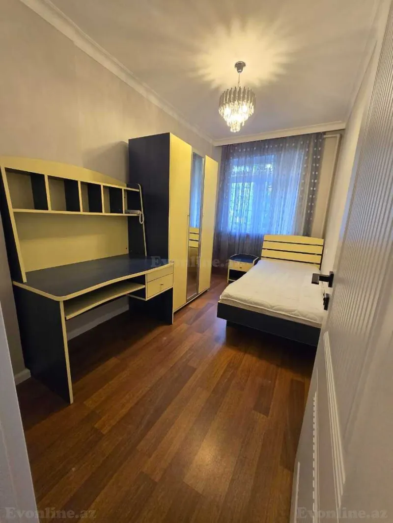 Kirayə verilir 4 otaqlı Mənzil Köhnə tikili 100 m² Səbail r. - şəkil 8