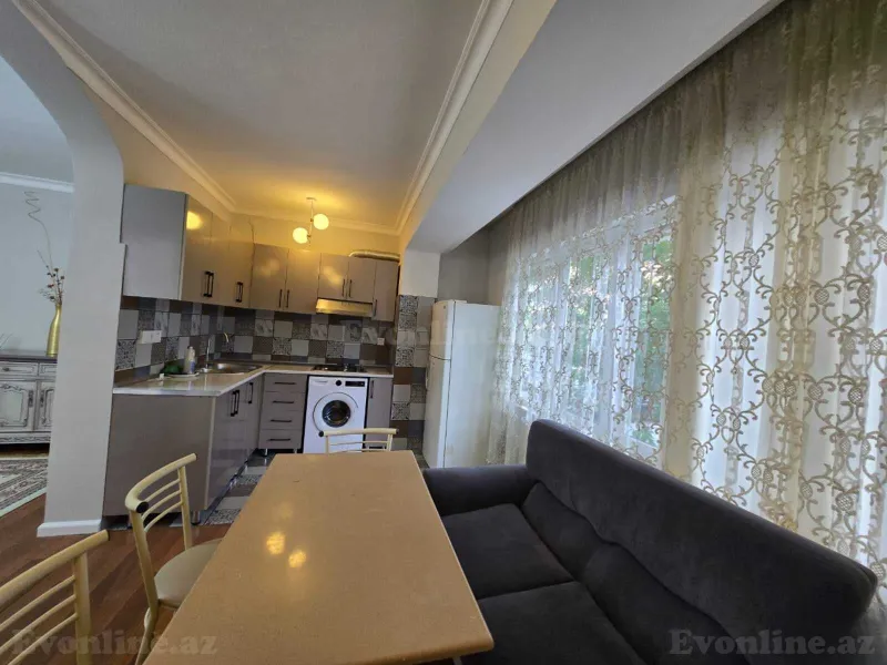 Kirayə verilir 4 otaqlı Mənzil Köhnə tikili 100 m² Səbail r. - şəkil 9