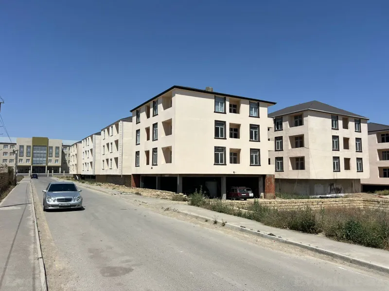 2 otaqlı Mənzil 42 m² Binəqədi r. Satılır