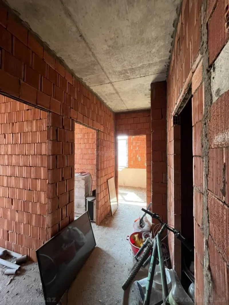 Satılır 2 otaqlı Mənzil Yeni tikili 42 m² Binəqədi r. - şəkil 4