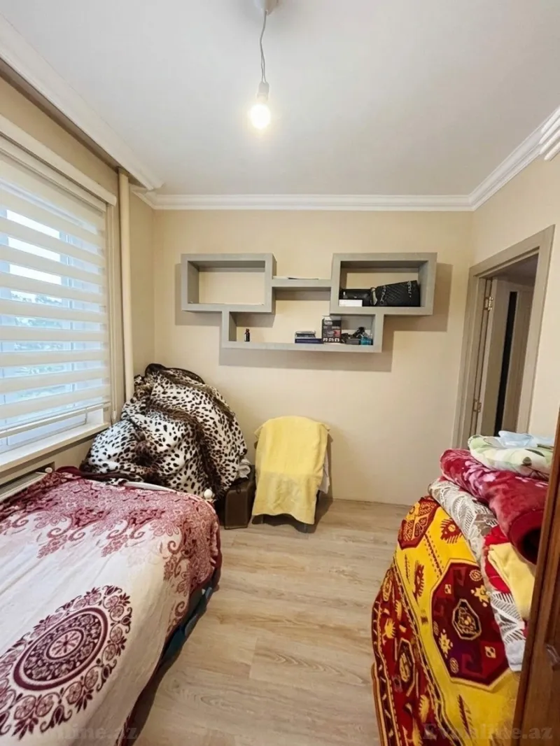 Satılır 3 otaqlı Mənzil Köhnə tikili 60 m² Massiv D - şəkil 8
