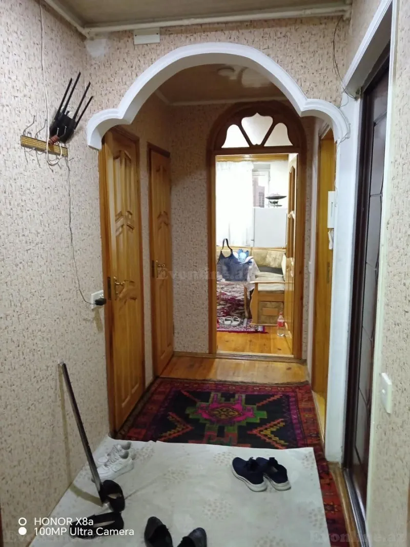 Satılır 2 otaqlı Mənzil Köhnə tikili 60 m² Yasamal r. - şəkil 3