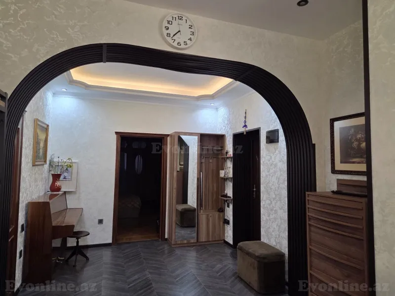 Satılır 3 otaqlı Mənzil Yeni tikili 100 m² İnşaatçılar m. - şəkil 3