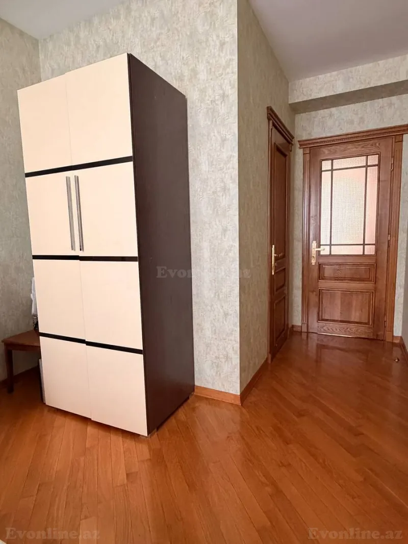 Kirayə verilir 4 otaqlı Mənzil Yeni tikili 170 m² Memar Əcəmi m. - şəkil 13
