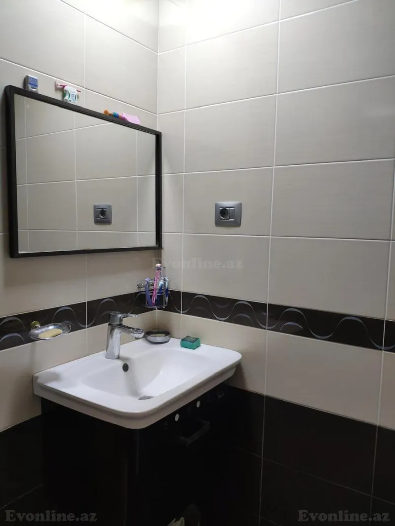 Kirayə verilir 4 otaqlı Mənzil Yeni tikili 170 m² Memar Əcəmi m. - şəkil 16