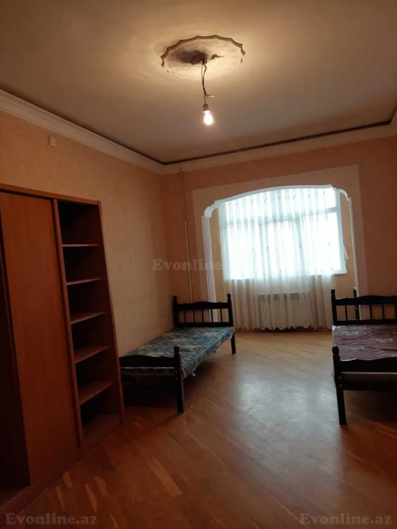 Kirayə verilir 4 otaqlı Mənzil Köhnə tikili 1065 m² Nərimanov r. - şəkil 8