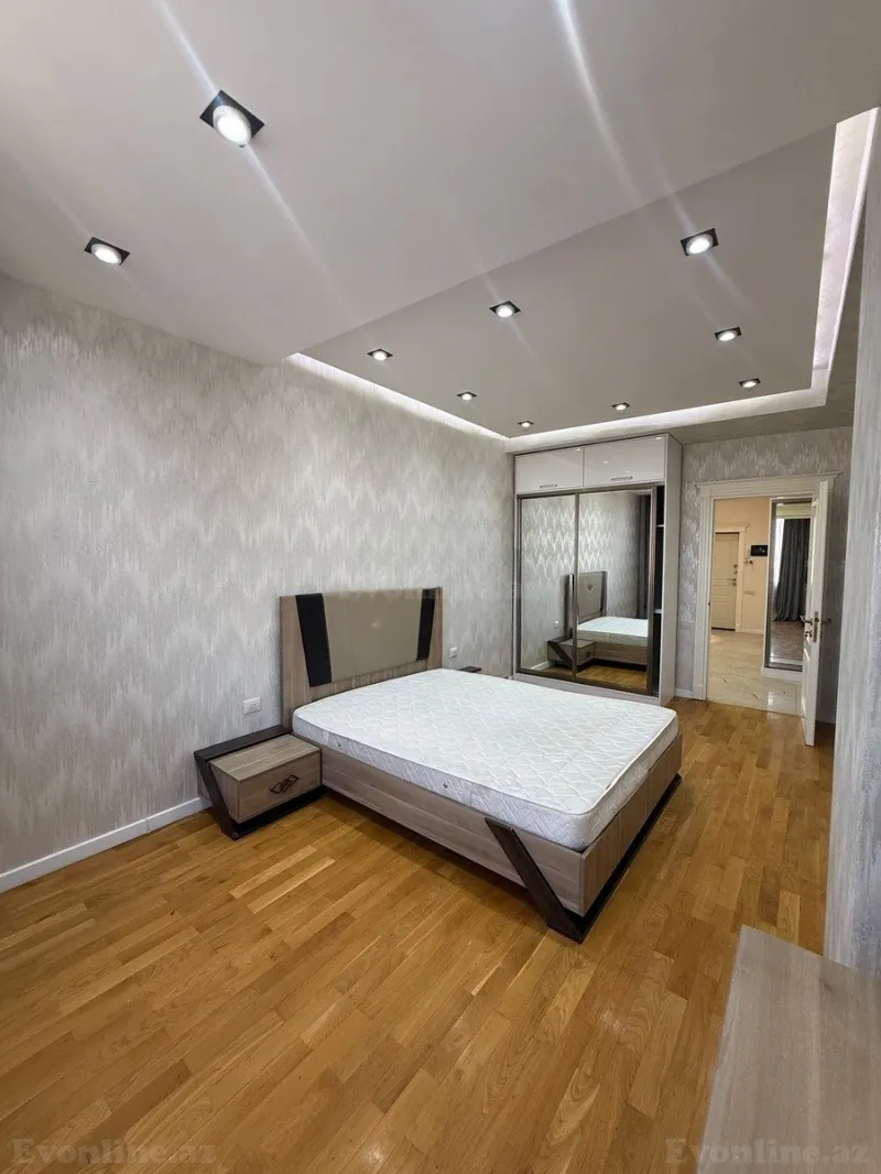 Satılır 3 otaqlı Mənzil Yeni tikili 128 m² Memar Əcəmi m. - şəkil 16