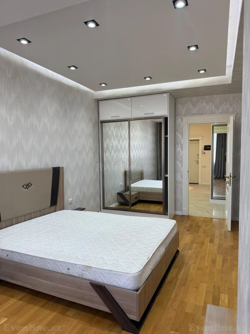 Satılır 3 otaqlı Mənzil Yeni tikili 128 m² Memar Əcəmi m. - şəkil 19