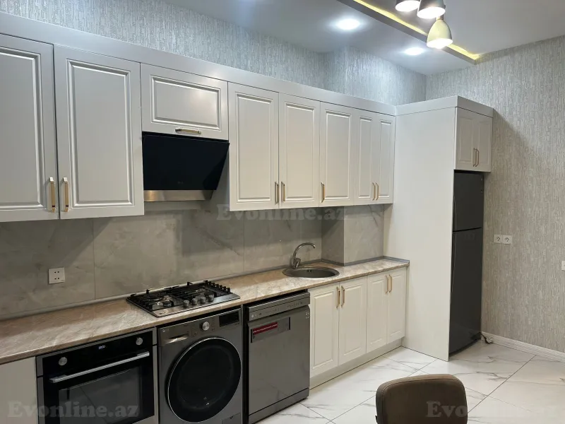 Kirayə verilir 2 otaqlı Mənzil Yeni tikili 80 m² Xətai r. - şəkil 3
