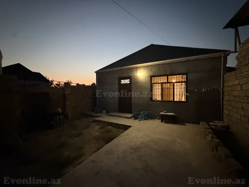 3 otaqlı Həyət evi 120 m² Binə atçılıq Satılır