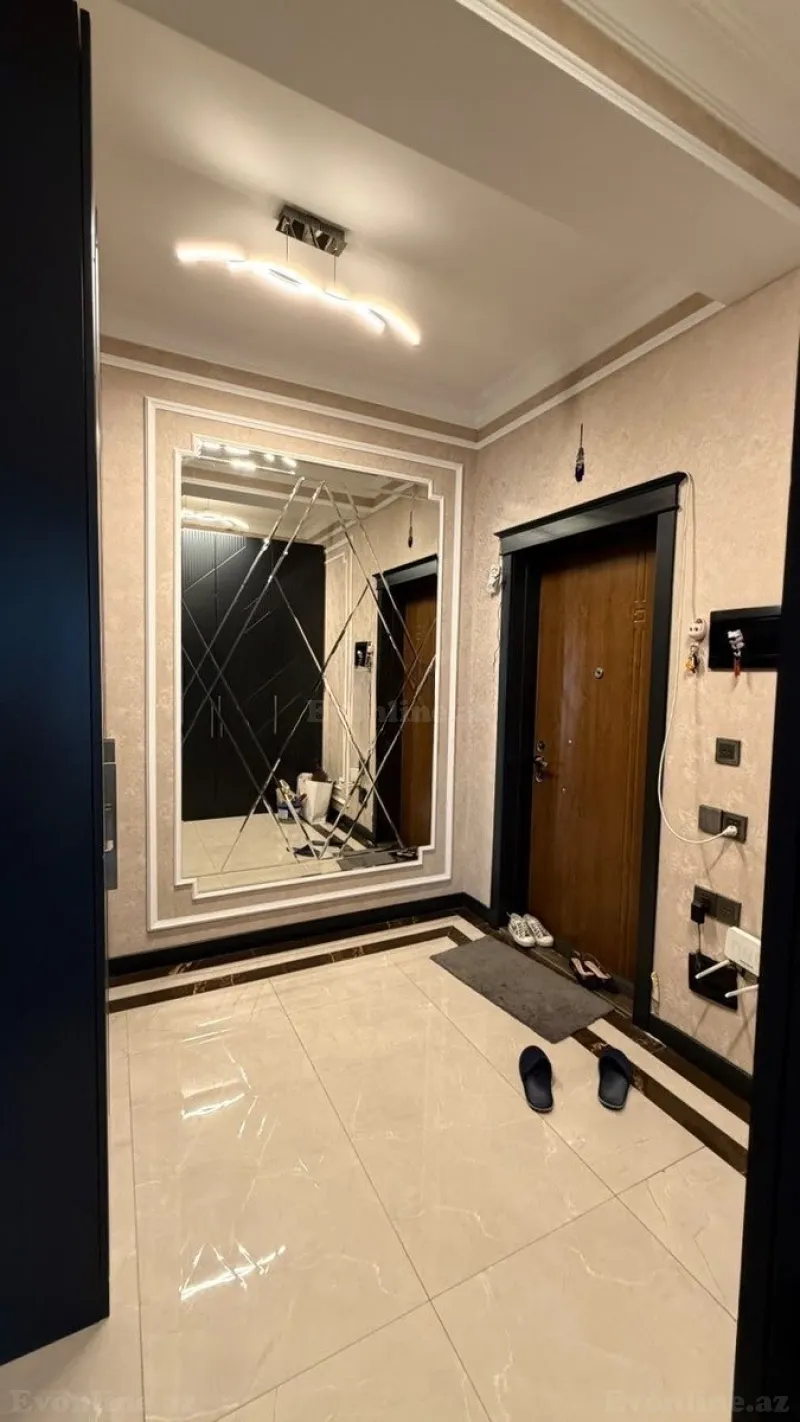 Satılır 2 otaqlı Mənzil Yeni tikili 105 m² 28 May m. - şəkil 2