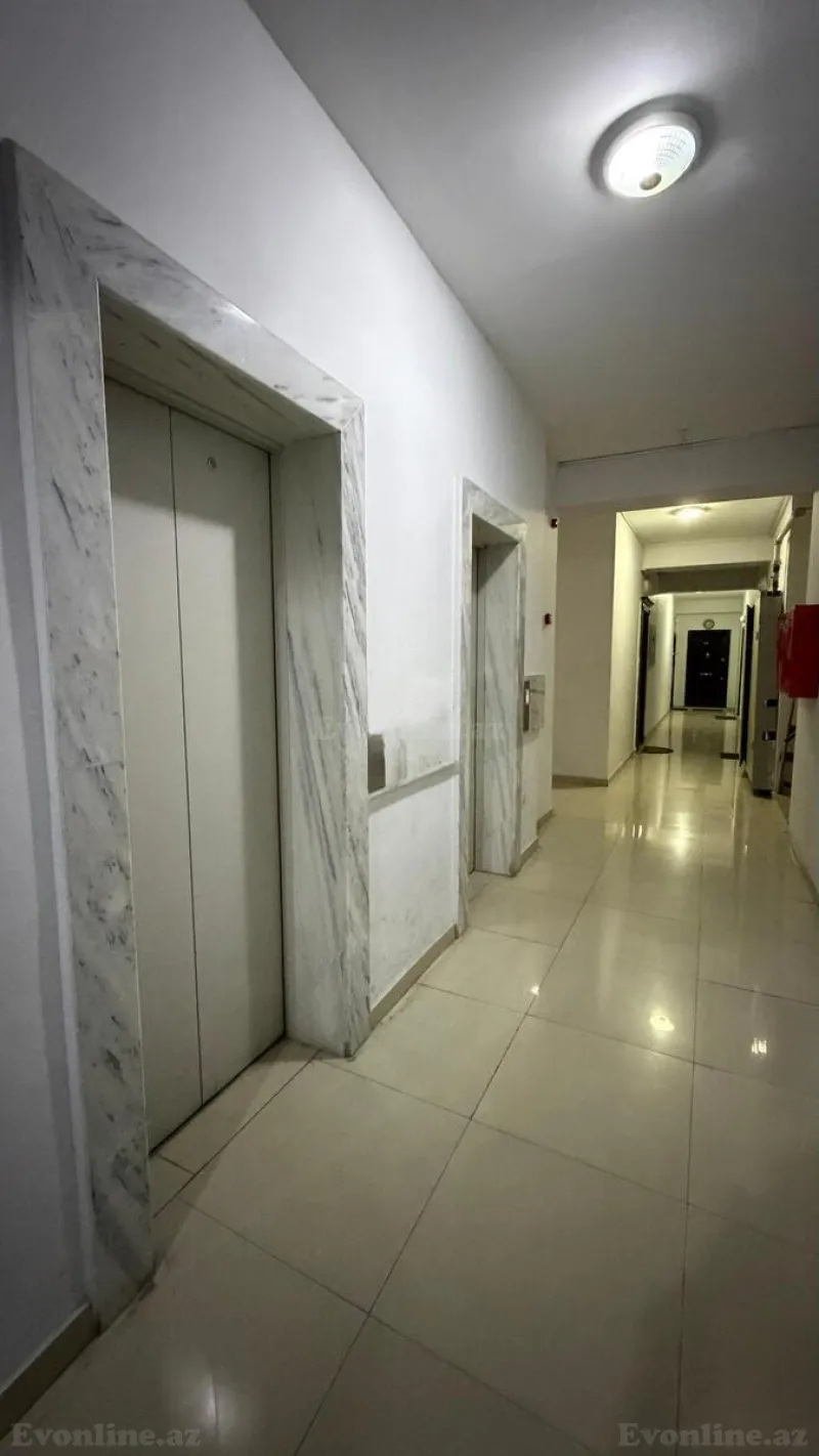 Satılır 2 otaqlı Mənzil Yeni tikili 63 m² Memar Əcəmi m. - şəkil 24