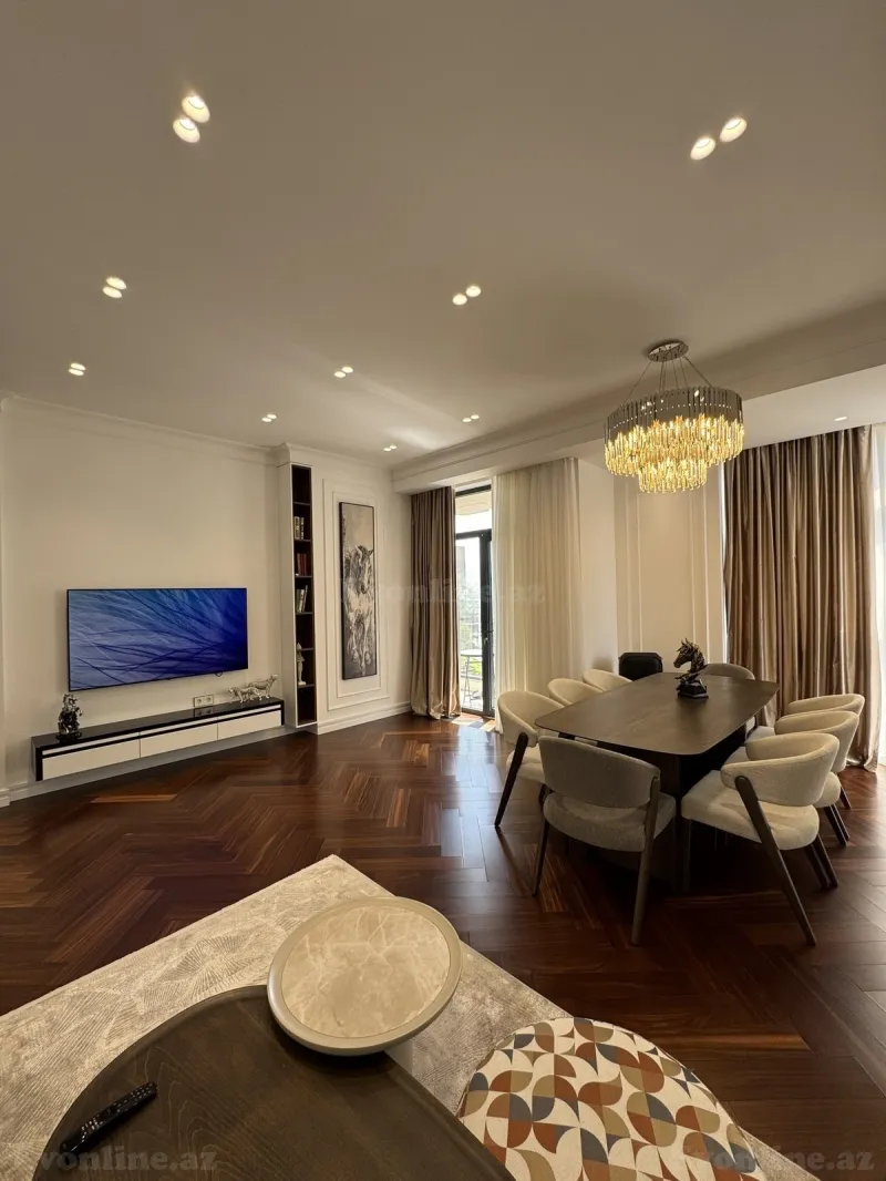 Satılır 4 otaqlı Mənzil Yeni tikili 172 m² Gənclik m. - şəkil 5