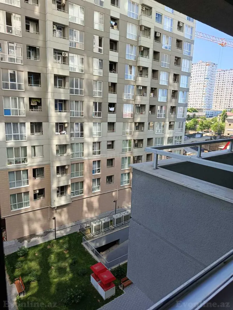 3 otaqlı Mənzil 95 m² 20 Yanvar m. Satılır