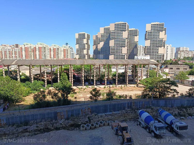 Satılır 3 otaqlı Mənzil Yeni tikili 95 m² 20 Yanvar m. - şəkil 3