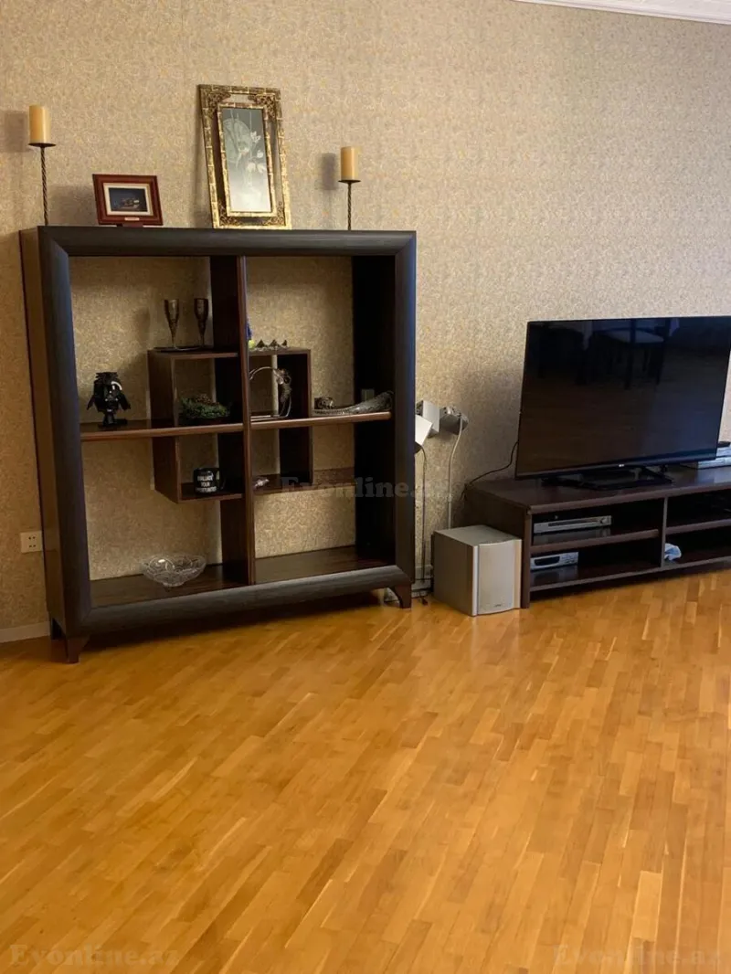 Kirayə verilir 3 otaqlı Mənzil Yeni tikili 150 m² Nizami m. - şəkil 5